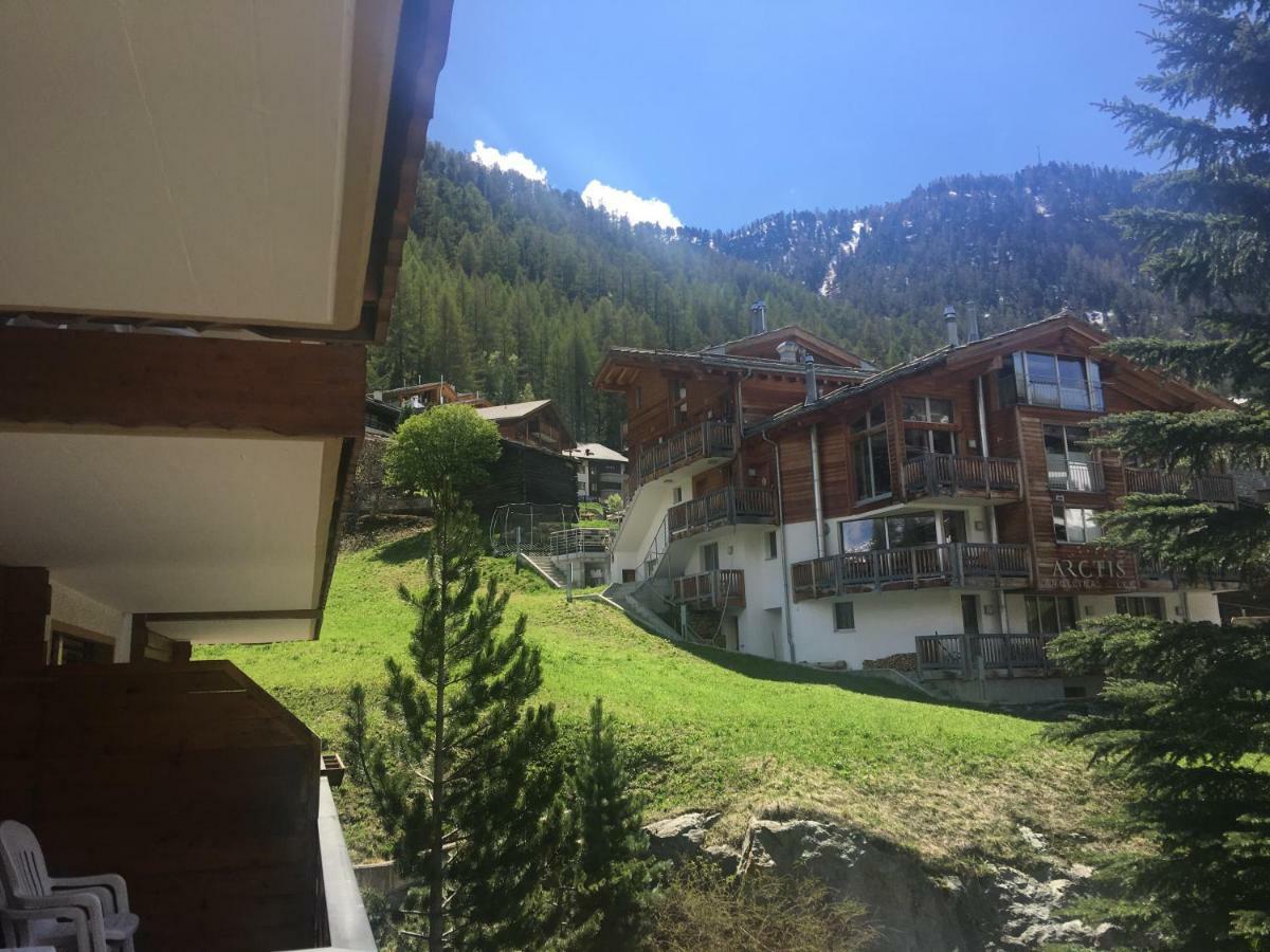 Haus Colmar Apartment Zermatt Exterior photo