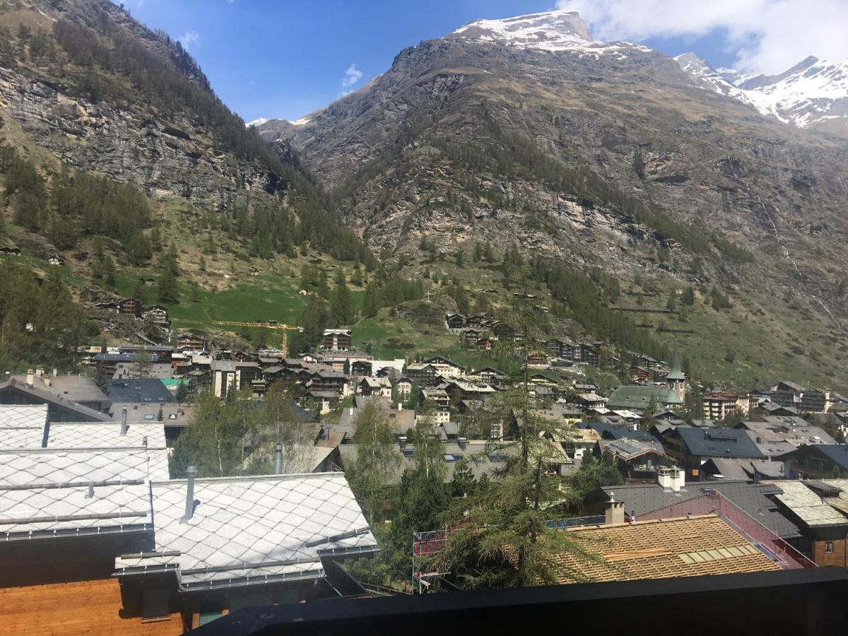 Haus Colmar Apartment Zermatt Exterior photo
